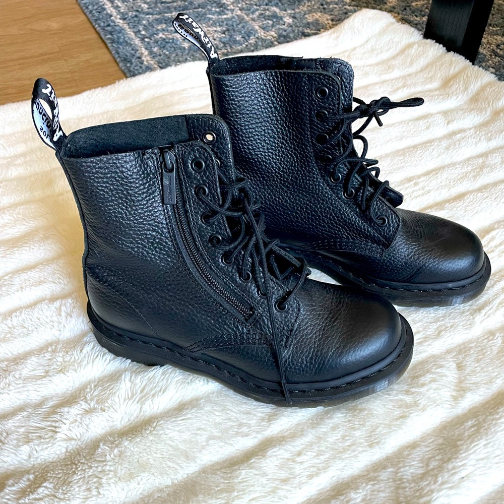 Dr. Martens Pascal Women’s Leather Zipper Lace Up Boots